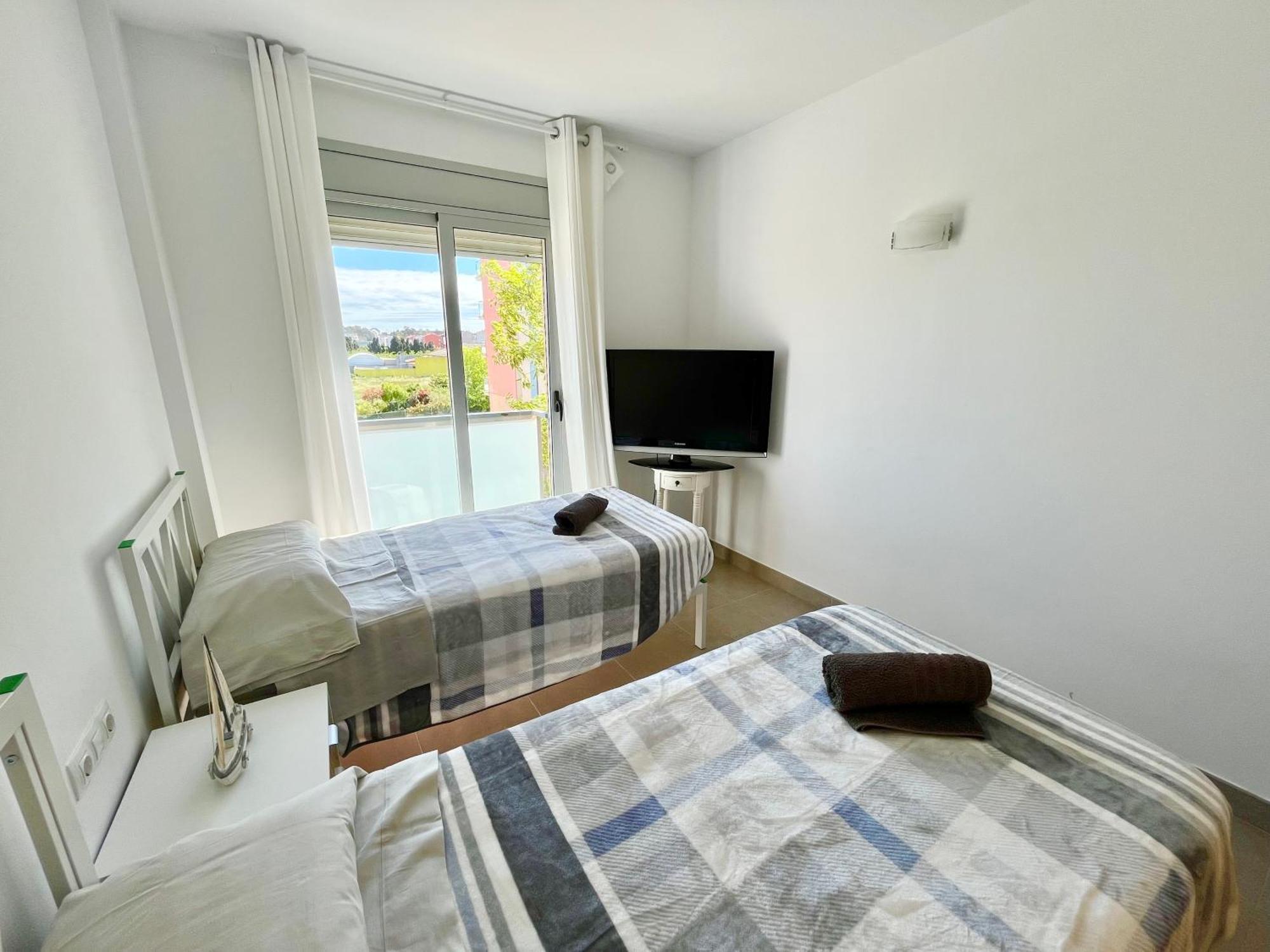 New! Con 2 Piscinas, Parque Infantil, A 1 Min De La Playa Appartement